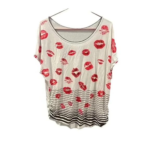White shirt with red lips and black stripes size L - Picture 2 of 6